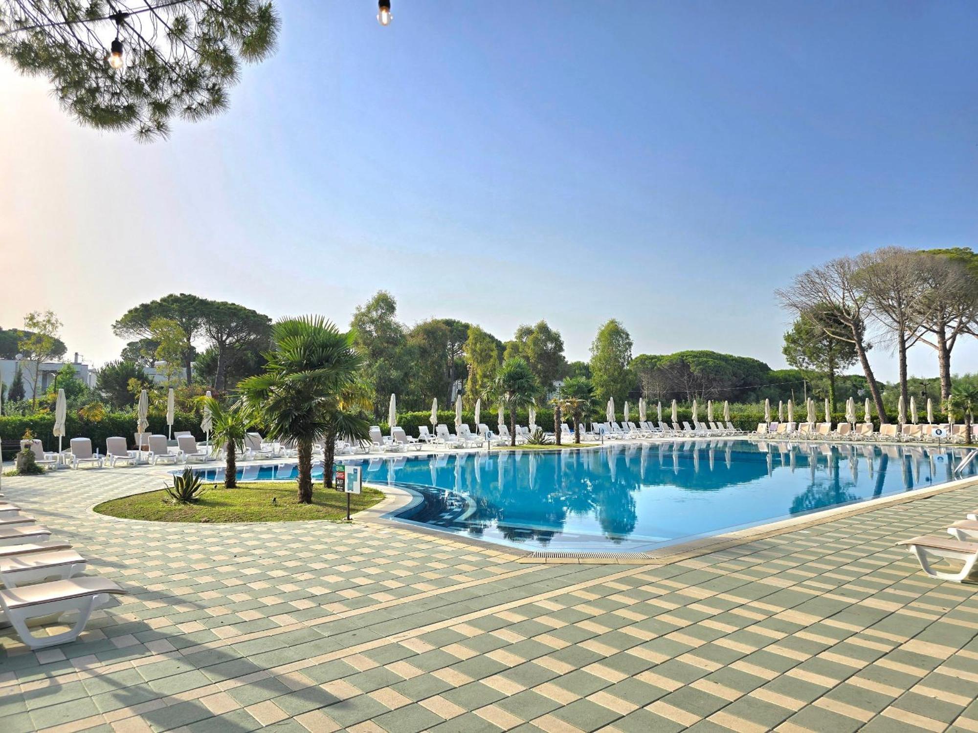Modern Villas at Perla Resort Durrës Exterior foto